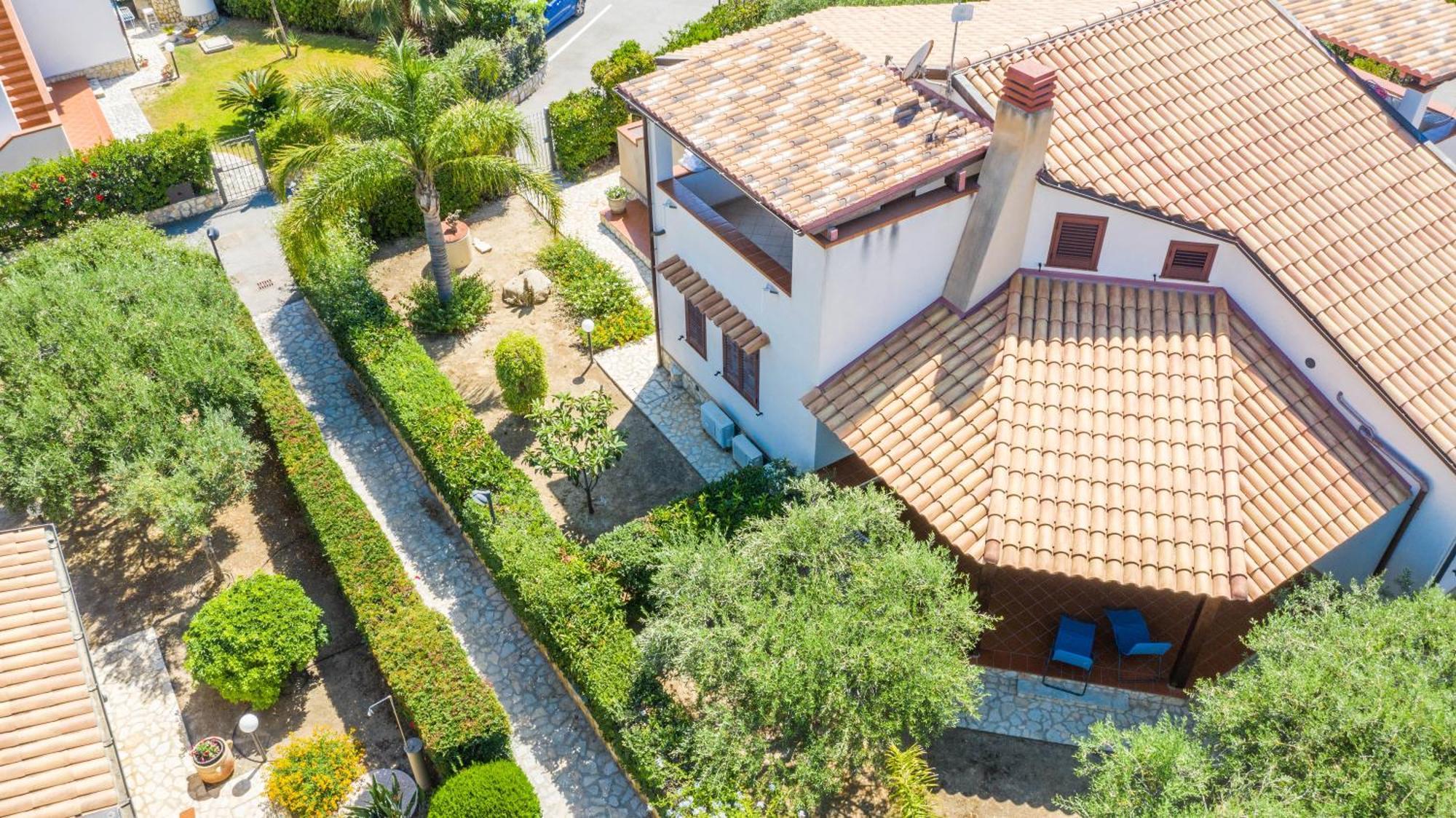 Villa Sole Mare Deluxe Campofelice Di Roccella Exterior foto